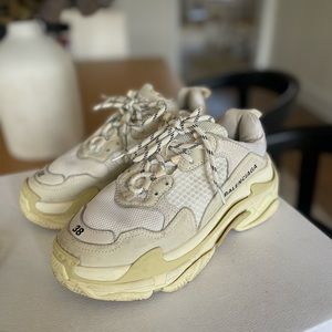 Balenciaga Triple S